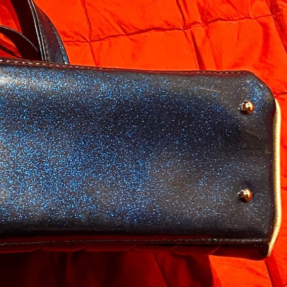 ONE TIME PRICE -- THEN IT'S GONE!  WICKED PURSES -- CANADA RETRO-STYLED PURSE - Picture 6 of 9